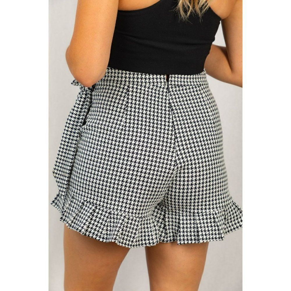 WHITE BIRCH CLOTHING HOUNDSTOOTH CHECK RUFFLED SKORT SHORTS W/ SIDE BOW P40234XL - Picture 4 of 4